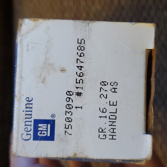 NOS GM Window handle - Picture 3 of 4